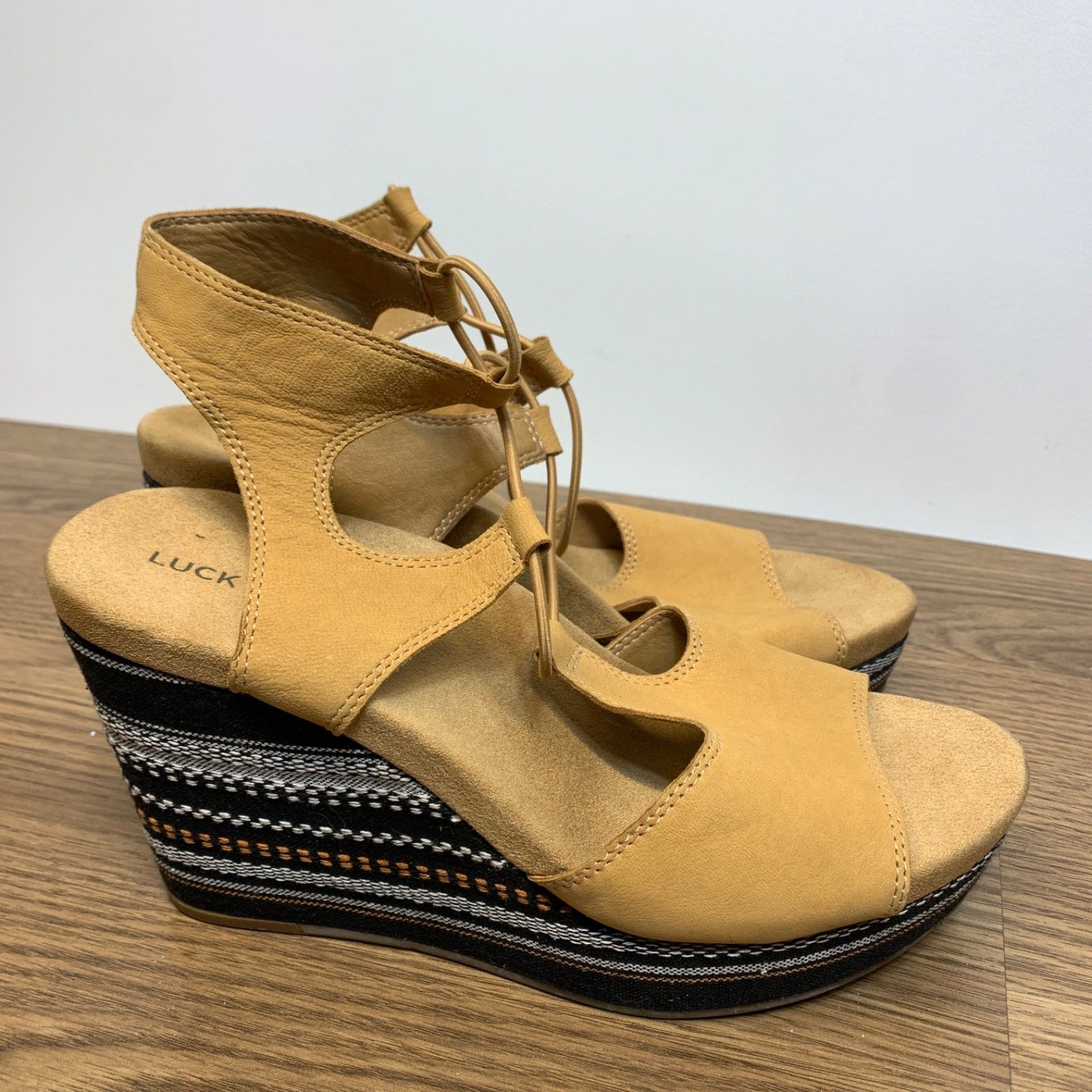 Lucky Brand Yejida Tan Leather Woven Strappy Platform Wedge Sandals Size 9